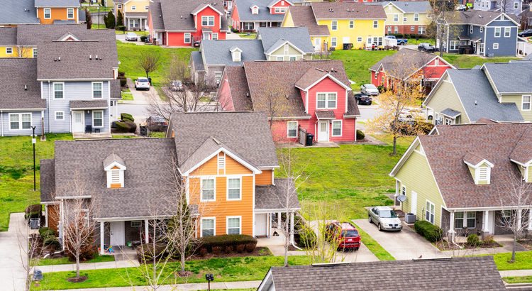 Las casas todavía se siguen vendiendo rápidamente Simplifying The Market