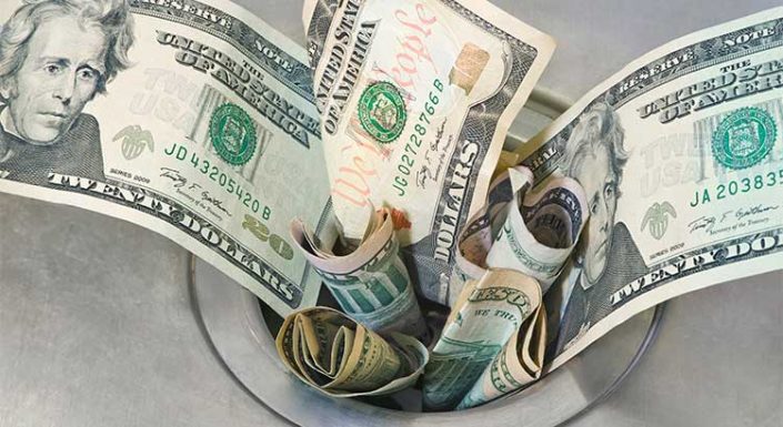 Selling Your House on Your Own Could Cost You | Keeping Current Matters Selling Your House on Your Own Could Cost You | Keeping Current Matters