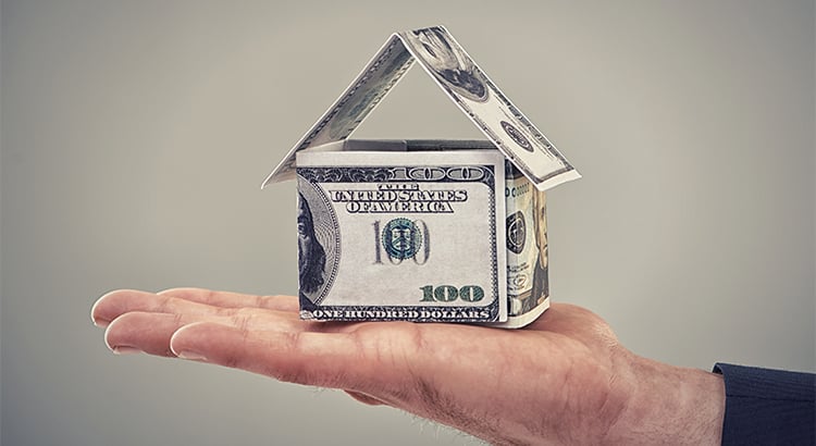 ¿Vendiendo su casa? ¡Aquí hay 2 maneras para obtener el mejor precio!